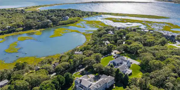 Image 4: DJI_20250827033754_0528_D