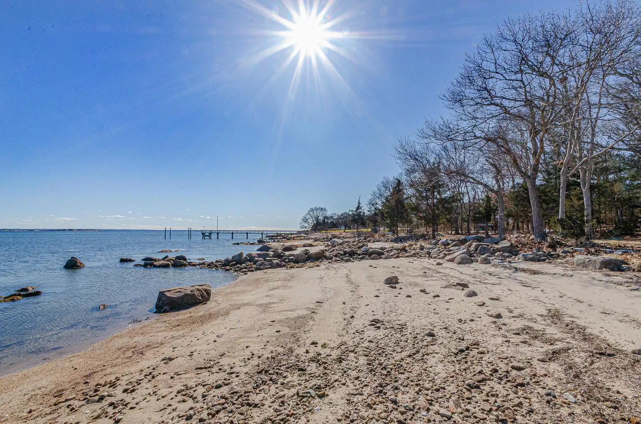 Image 1: Beach to Bay