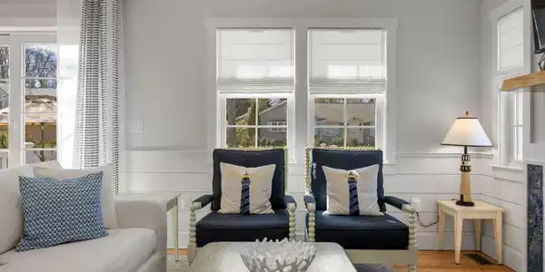 Image 3: 59-web-or-mls-16-second-ave-4