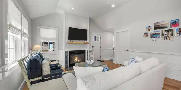 Image 4: 60-web-or-mls-16-second-ave-4