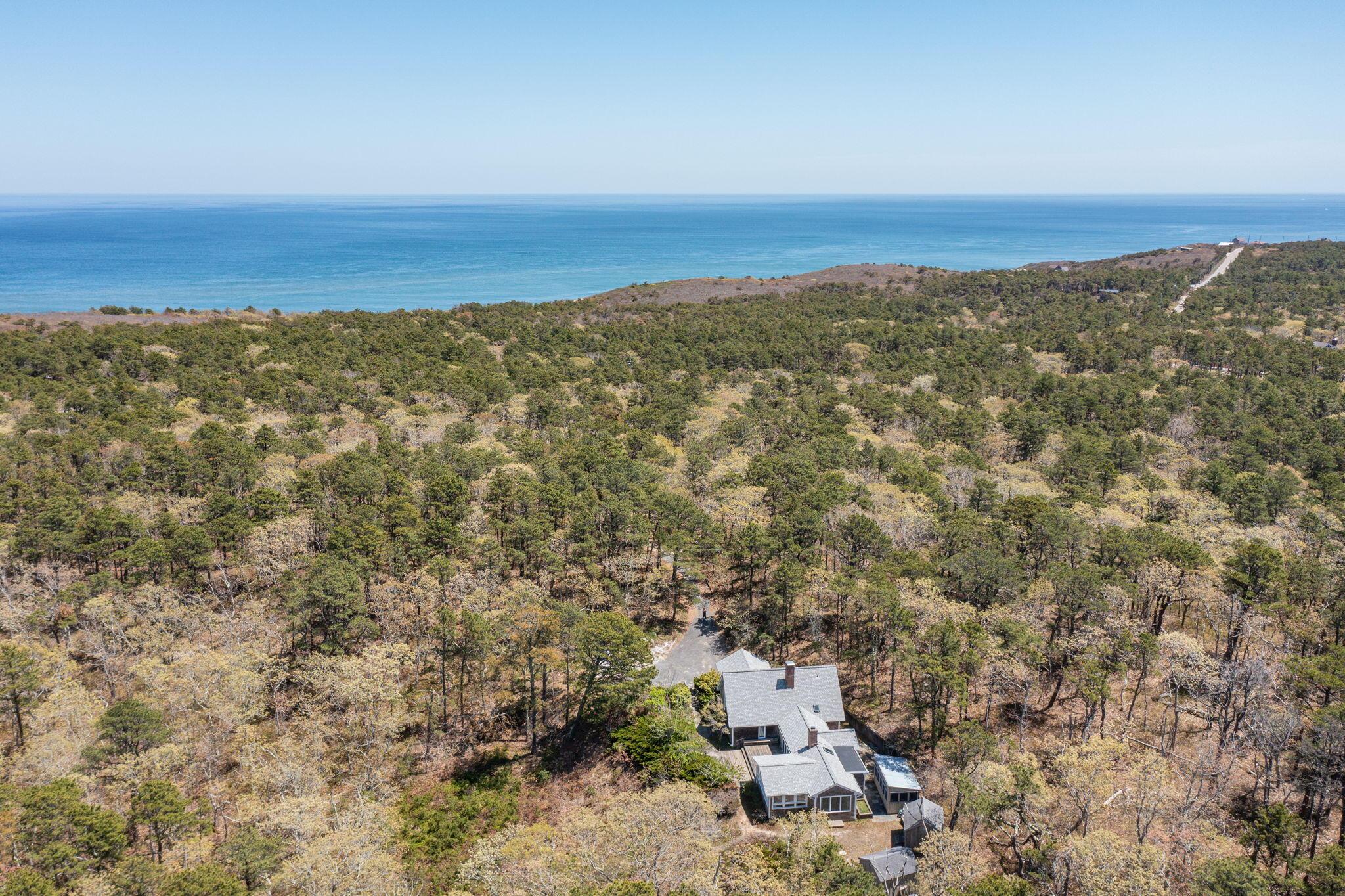 Image 1: 66-web-or-mls-1125-ocean-view-dr