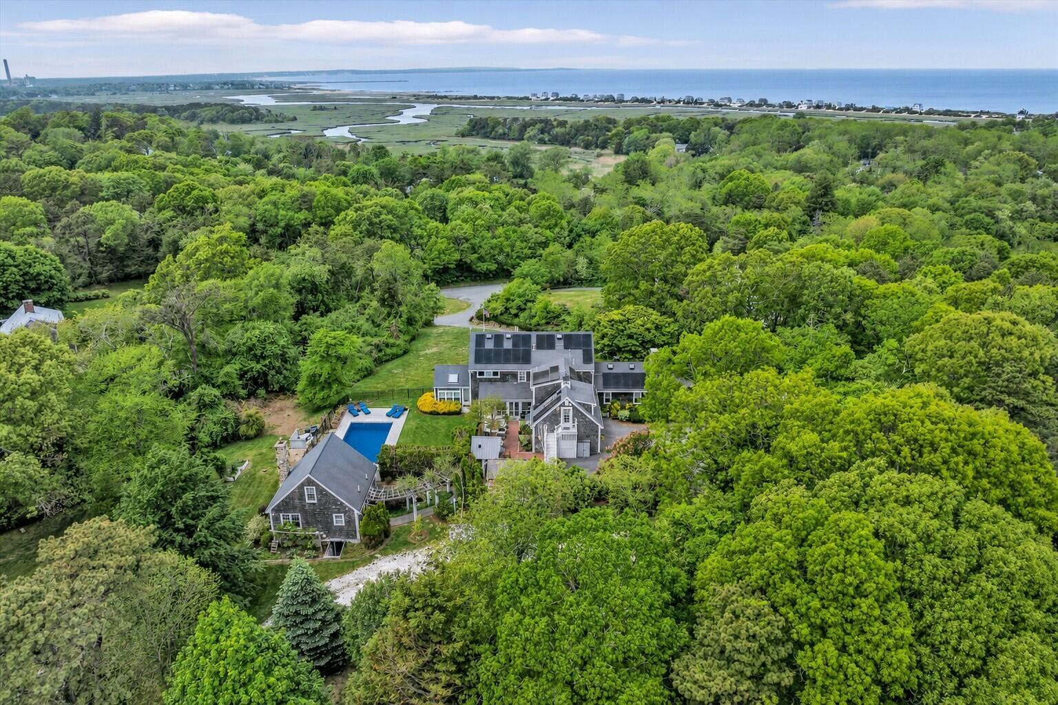 Image 1: HillwoodBestAerial2026