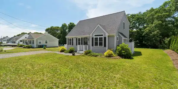 140 Broken Bow Lane