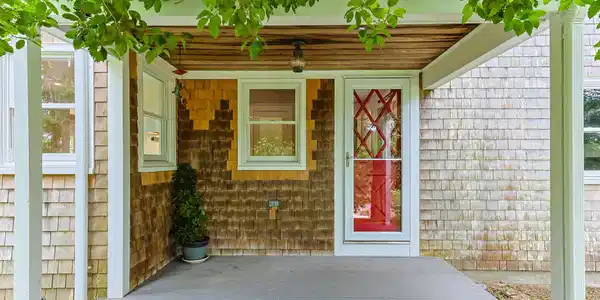 Image 4: 1-web-or-mls-40-smith-farm-rd