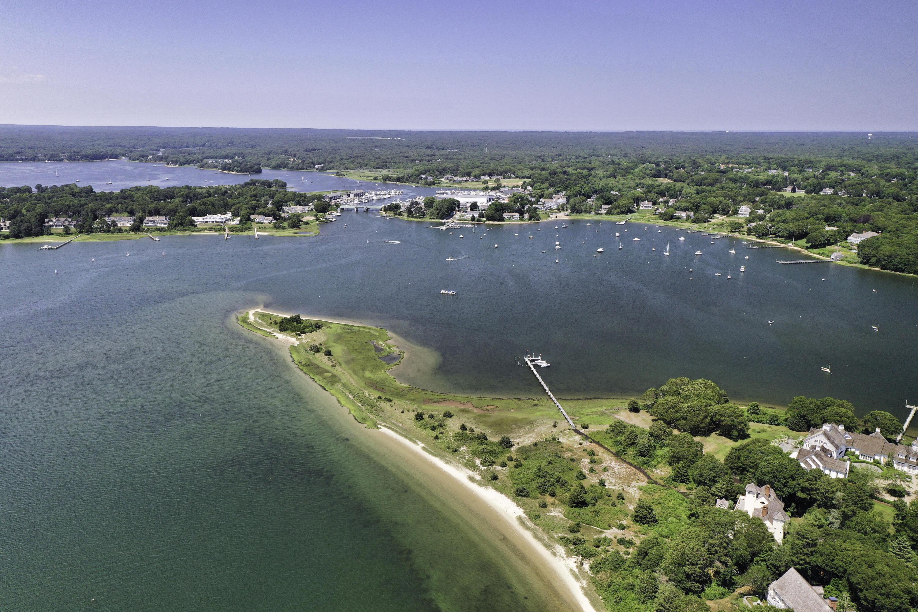 Image 4: 255 Bayberry June 2024 (17)