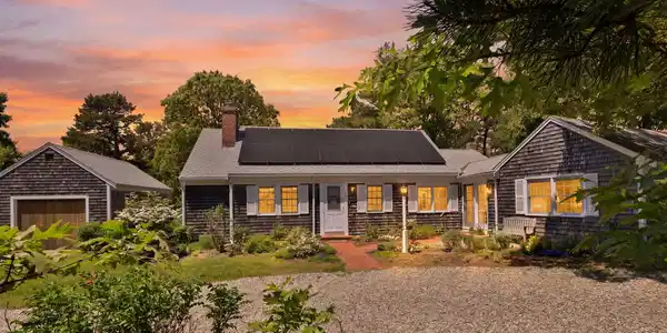 Image 3: 2-web-or-mls-645-nauset-rd