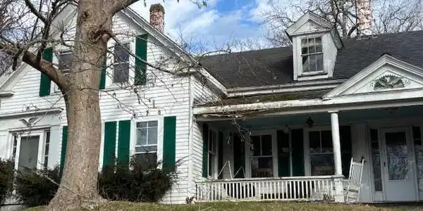 19 Monument Road