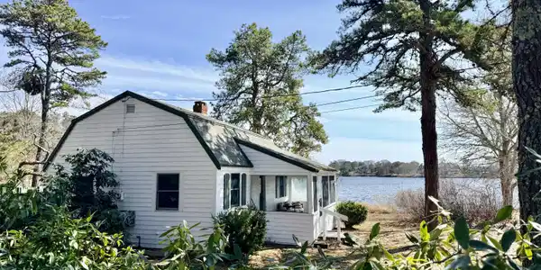 43 Pond Street Unit , Cottage 11