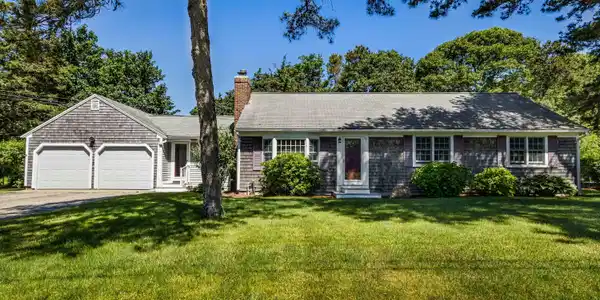 12 Lockwood Drive