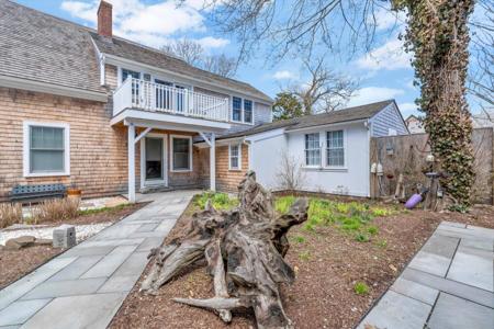 5 Kiley Court Unit 1