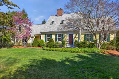 9 Gray Birch Road