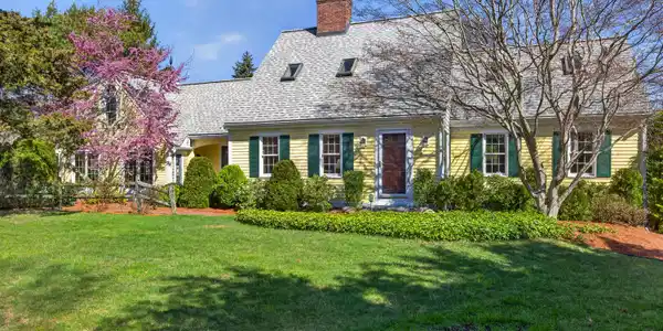 9 Gray Birch Road