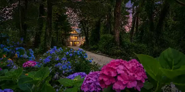 90 Log Cabin Road