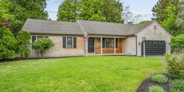 290 Riverview Lane