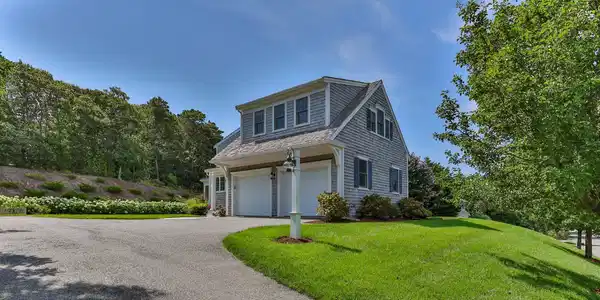 Image 4: 2-web-or-mls-44-baileys-path