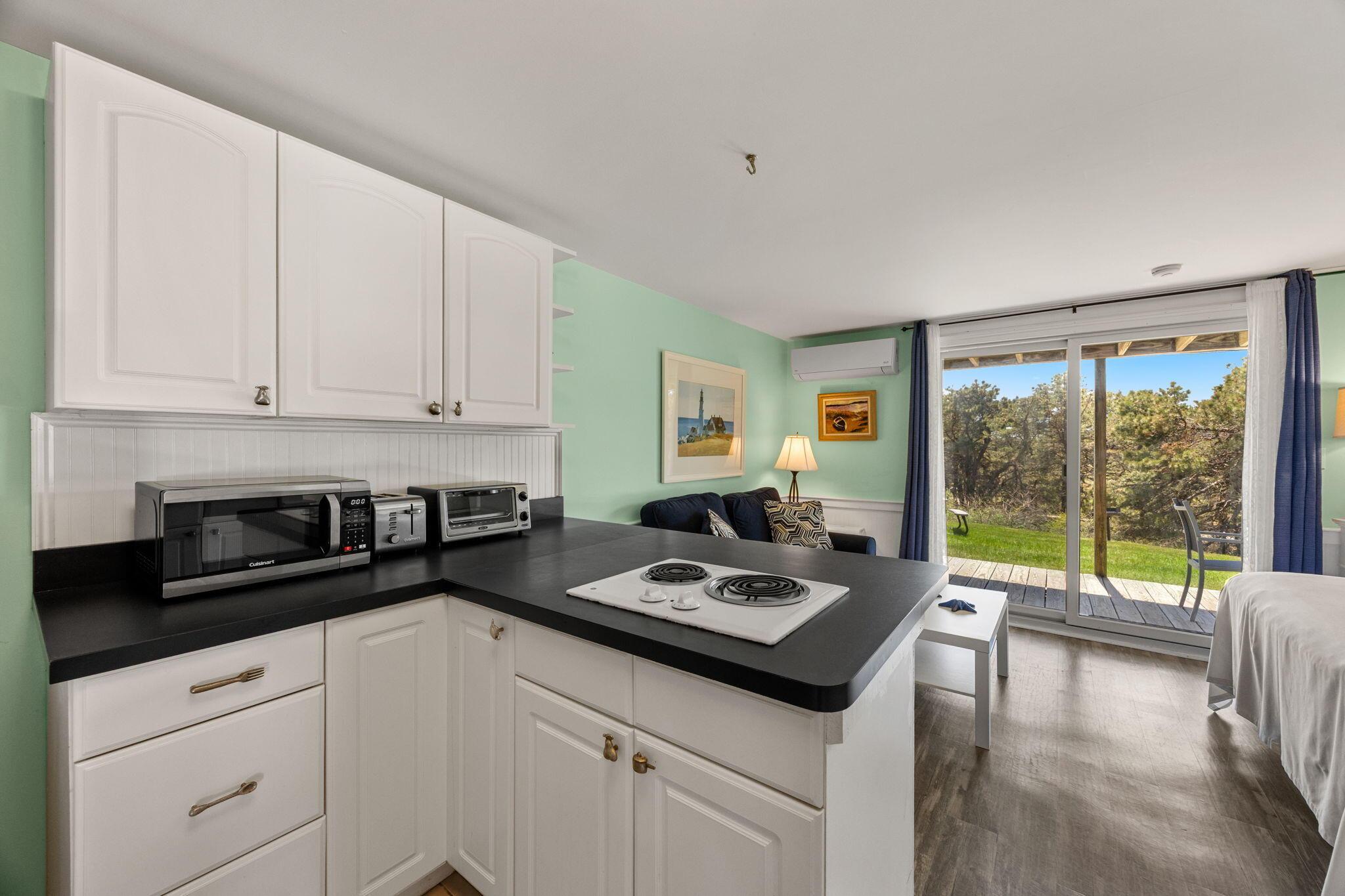 Image 4: 5-web-or-mls-132-shore-rd