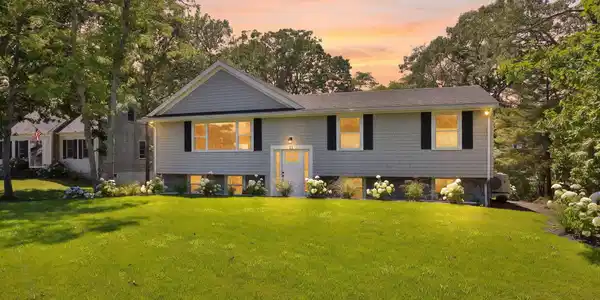 Image 4: 4-web-or-mls-11-madeline-rd