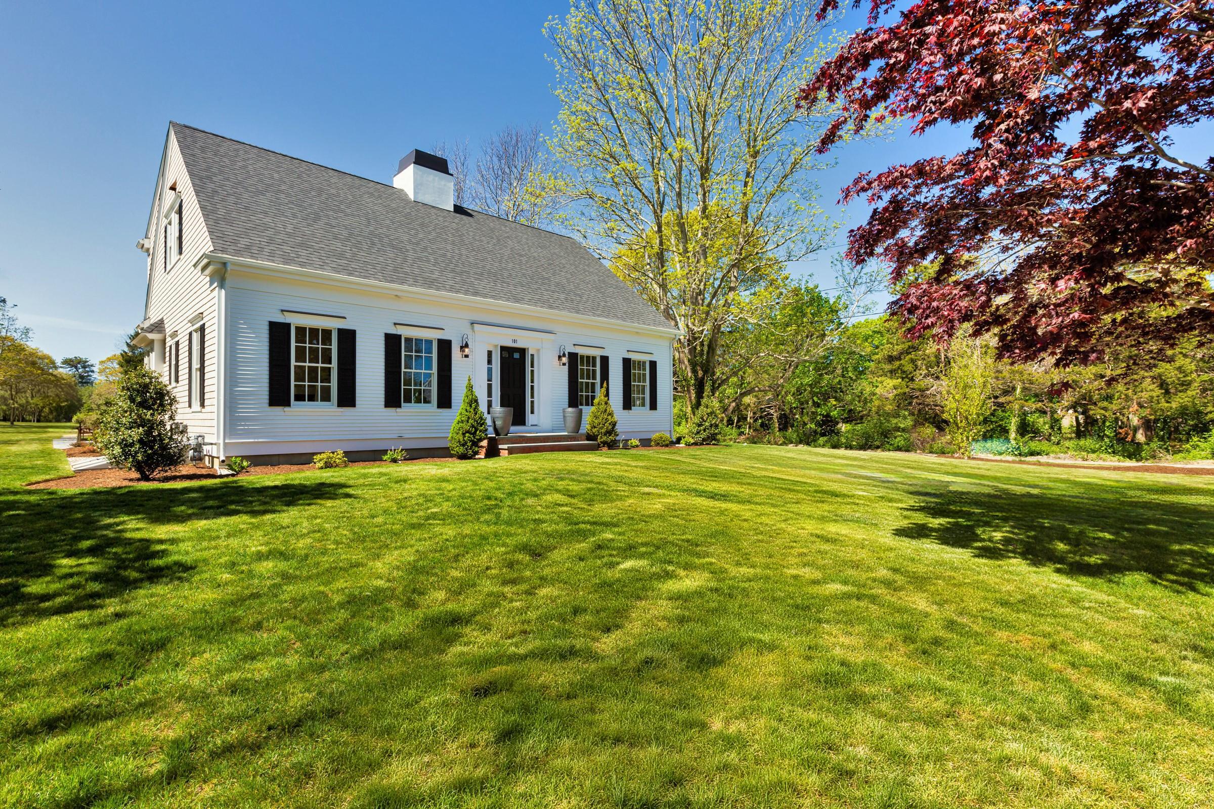 Image 2: 33 Crowell Exterior