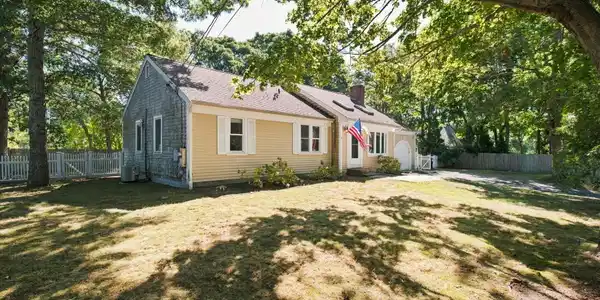 Image 3: 03-277_Scudder_Avenue_Barnstable_6080