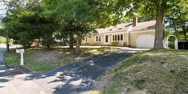 Image 4: 05-277_Scudder_Avenue_Barnstable_6090