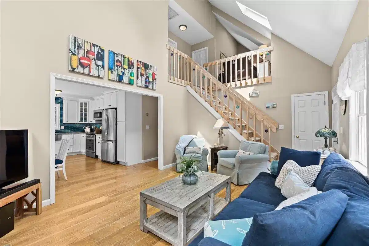 Image 1: Living Room