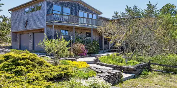 5 Great Hills Road