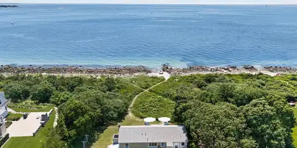 7 Gull Lane