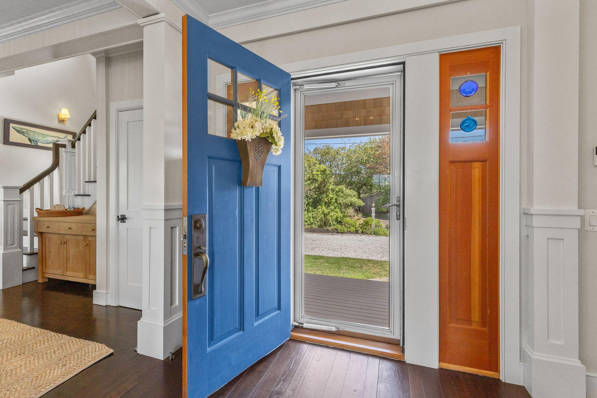 Image 4: 18-web-or-mls-87-squanto-dr