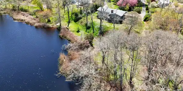 56 Locust Road
