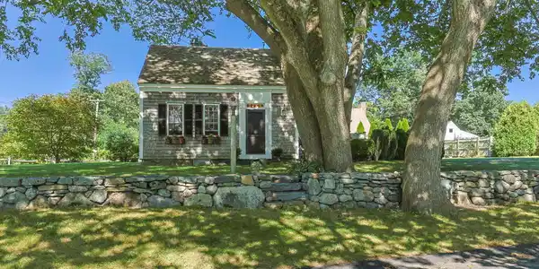 Image 2: 9-web-or-mls-311-tonset-rd