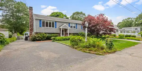 63 Ellsworth Drive