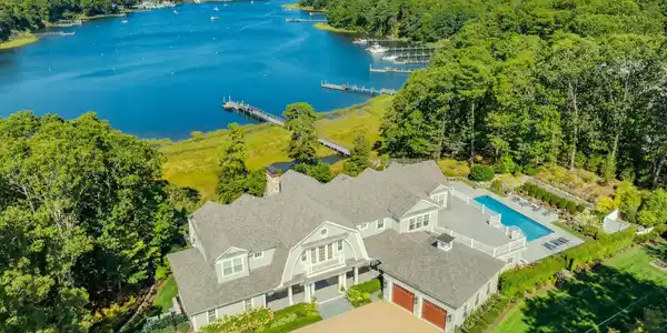 240 Baxters Neck Road