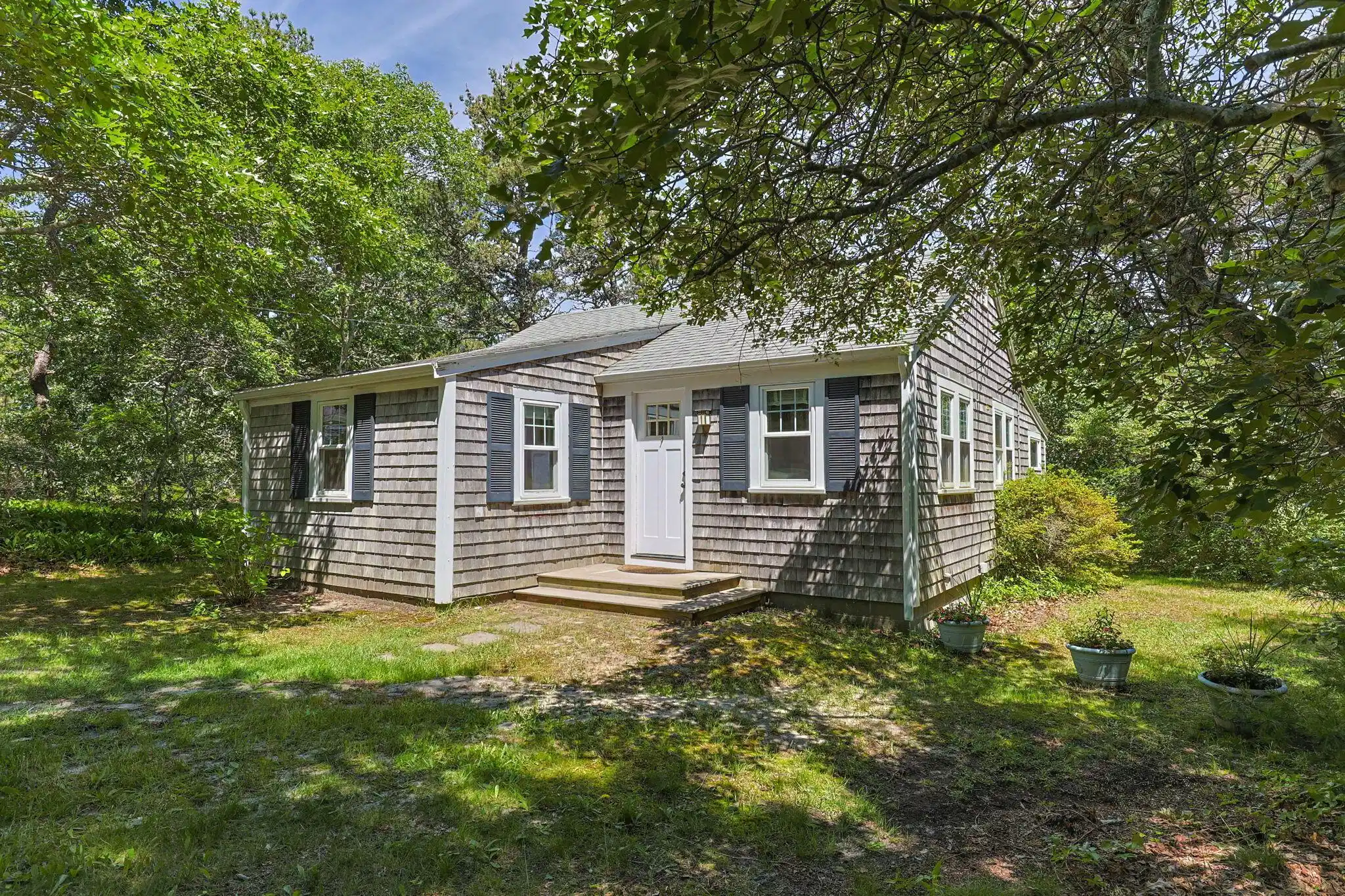 Image 1: 4-web-or-mls-11-whitmanville-rd