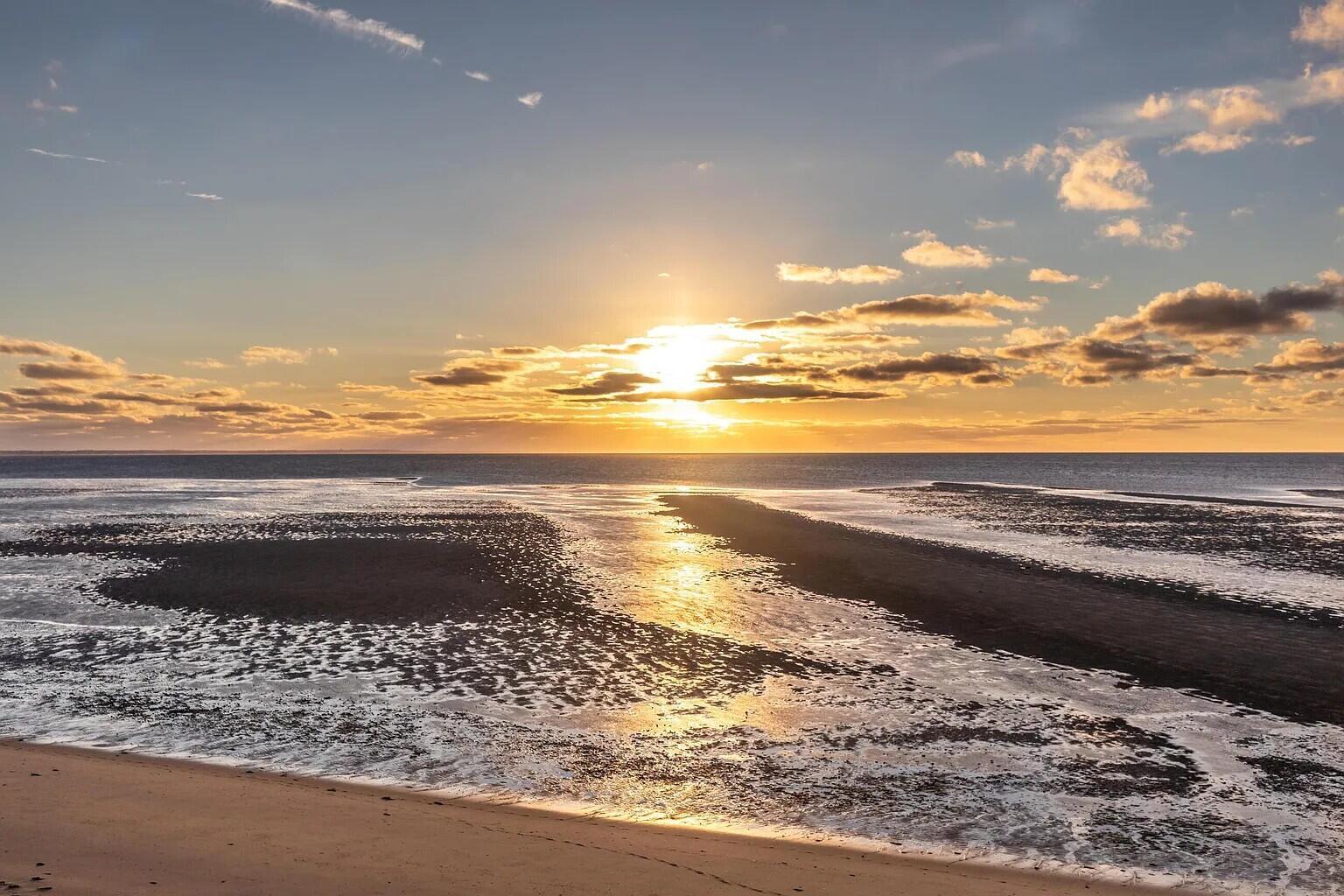 Image 3: 190 Silver Springs Beach Road, Eastham