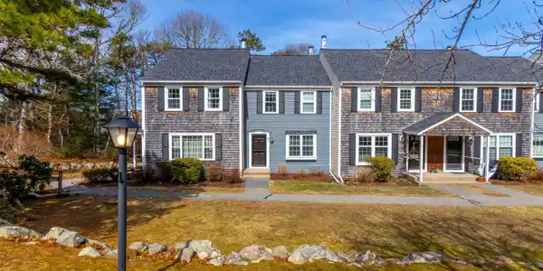 81 Woodview Drive UNIT 81