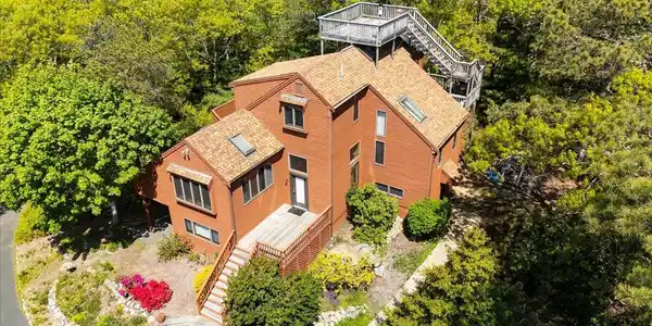 99 Rockledge Drive