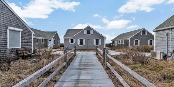 596 Shore Road UNIT 2