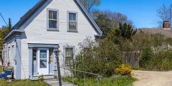 37 D Court Street