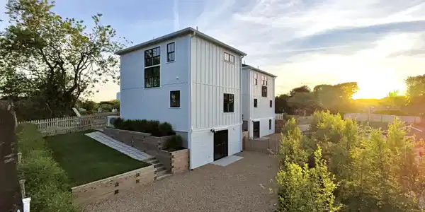 Image 3: Dedicated outdoor space