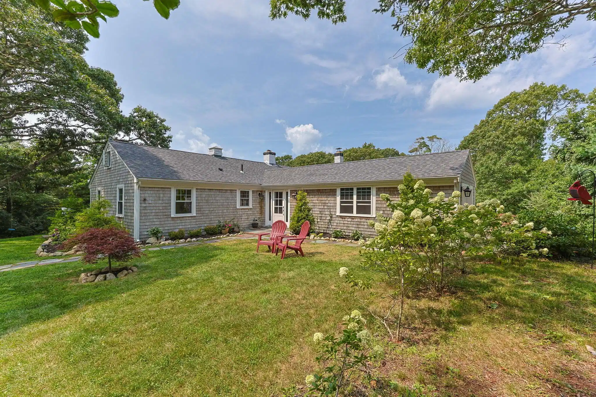 Image 1: 3-web-or-mls-28-frazar-rd