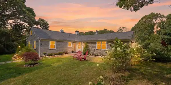 Image 4: 57-web-or-mls-28-frazar-rd