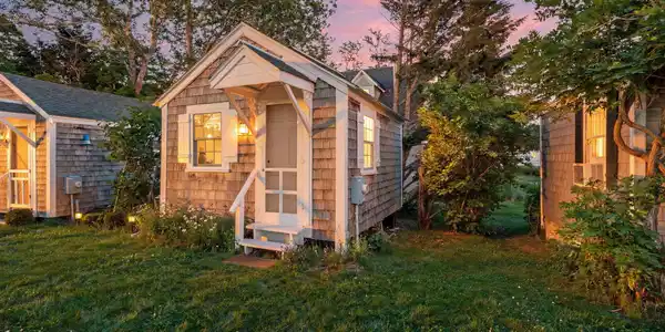 17 Shore Road Unit 2