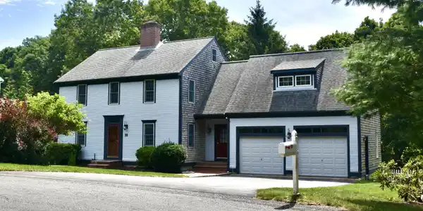 10 Tower Hill Drive
