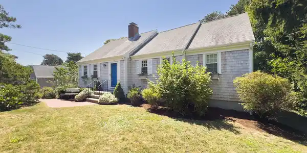 Image 4: 116 Vineyard Ave