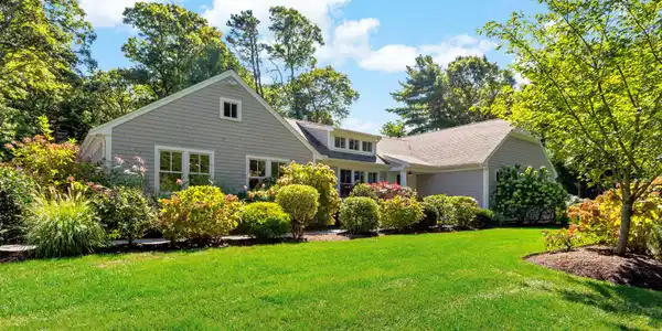 564 Cotuit Bay Drive