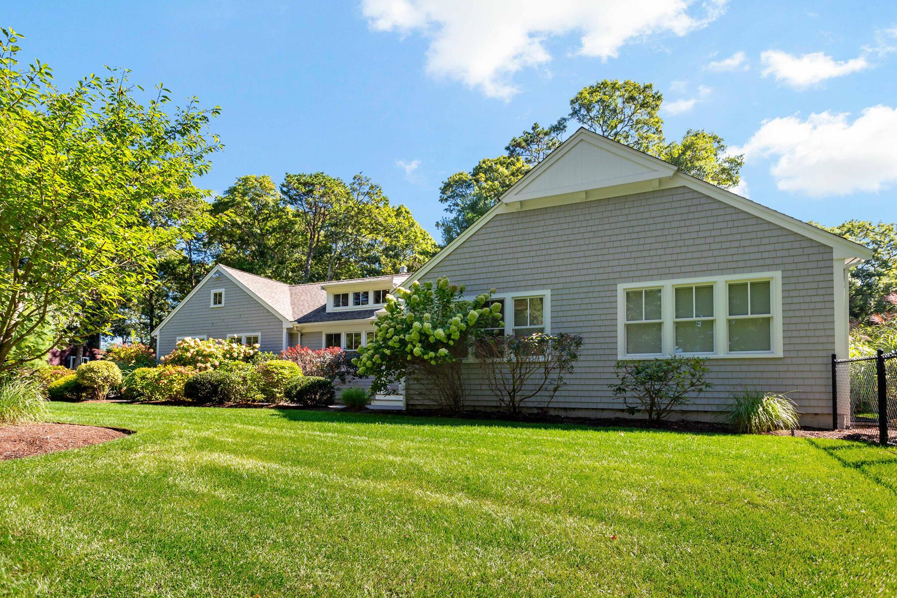 Image 2: Cotuit Bay Drive