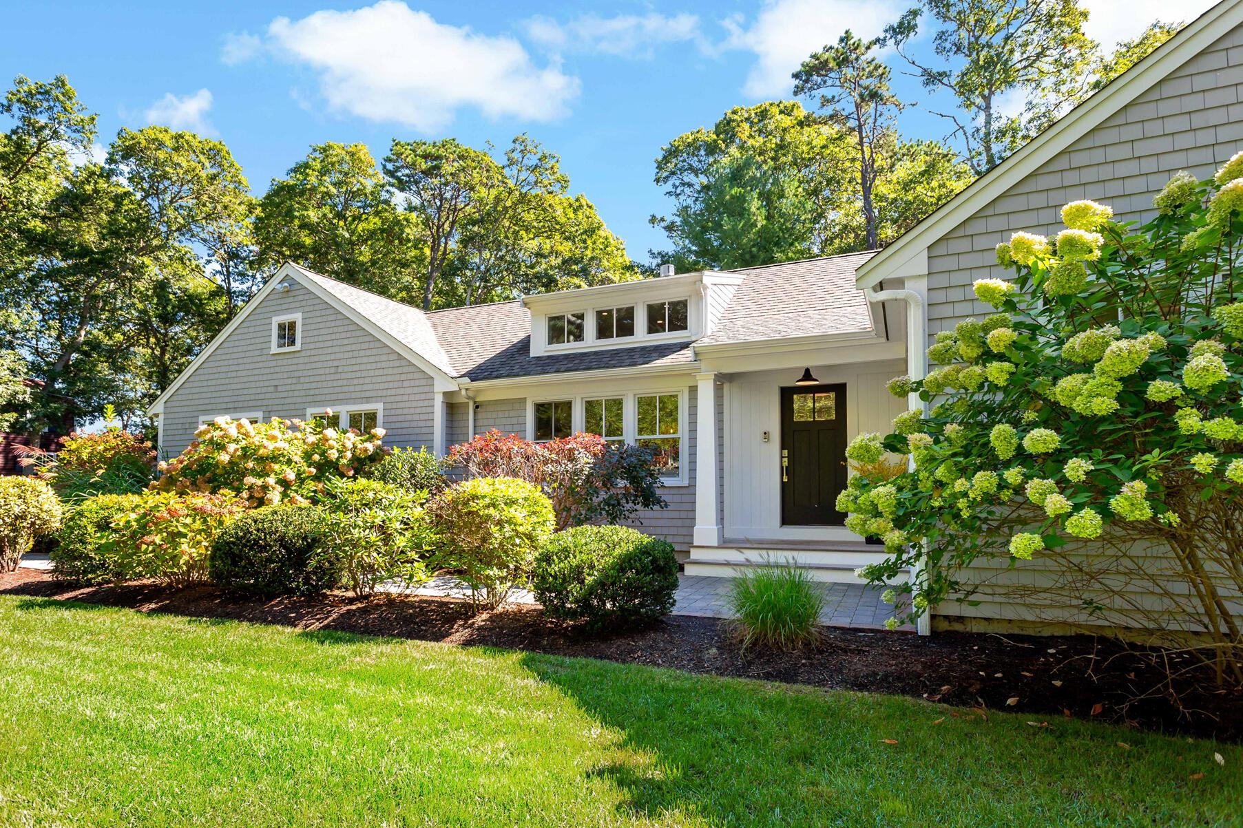 Image 3: Cotuit Bay Drive