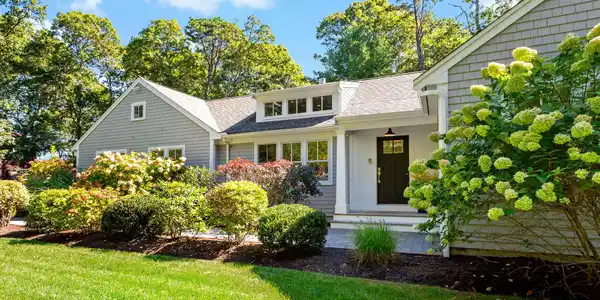 Image 3: Cotuit Bay Drive