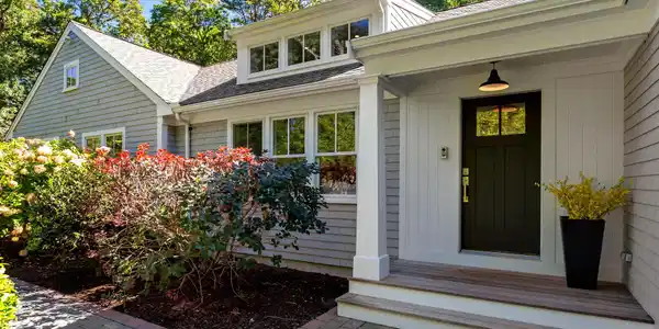 Image 4: Cotuit Bay Drive