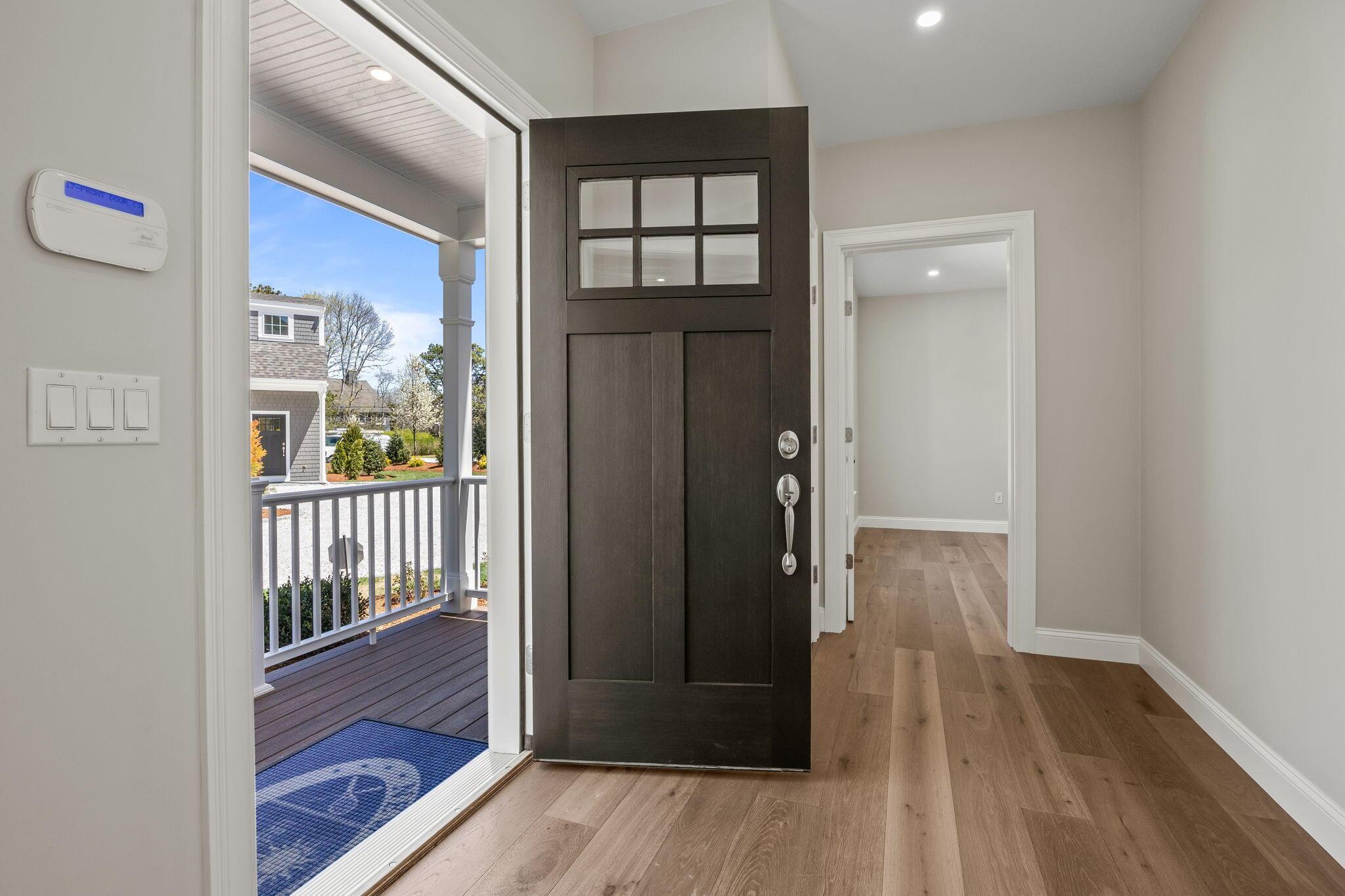 Image 4: 5-web-or-mls-azalea-ln